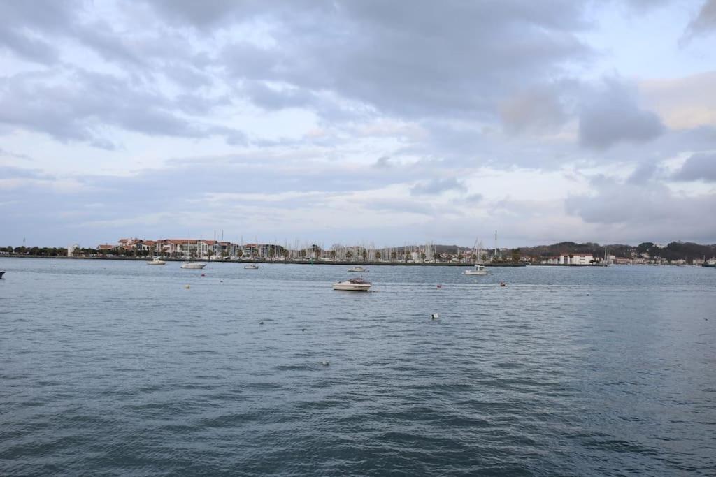 Apartamento Miramar Hondarribia Ngoại thất bức ảnh