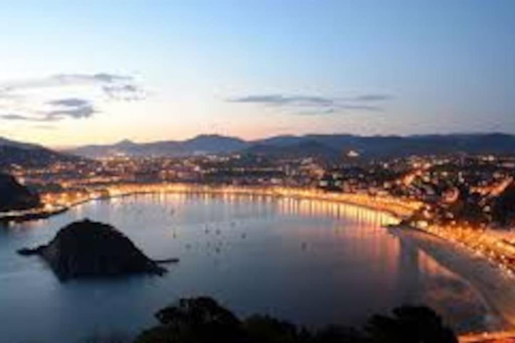 Apartamento Miramar Hondarribia Ngoại thất bức ảnh